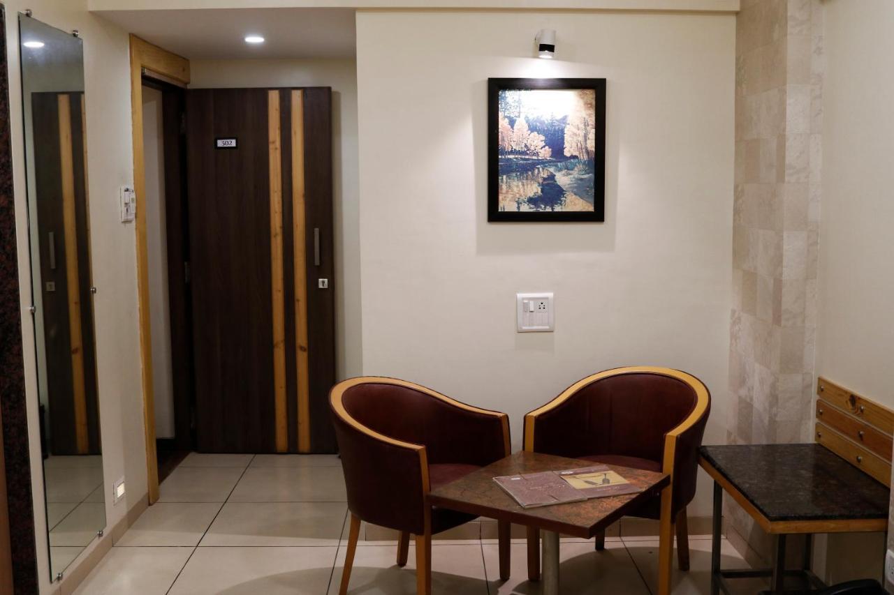 The Myriad Hotel Бхияндар Екстер'єр фото