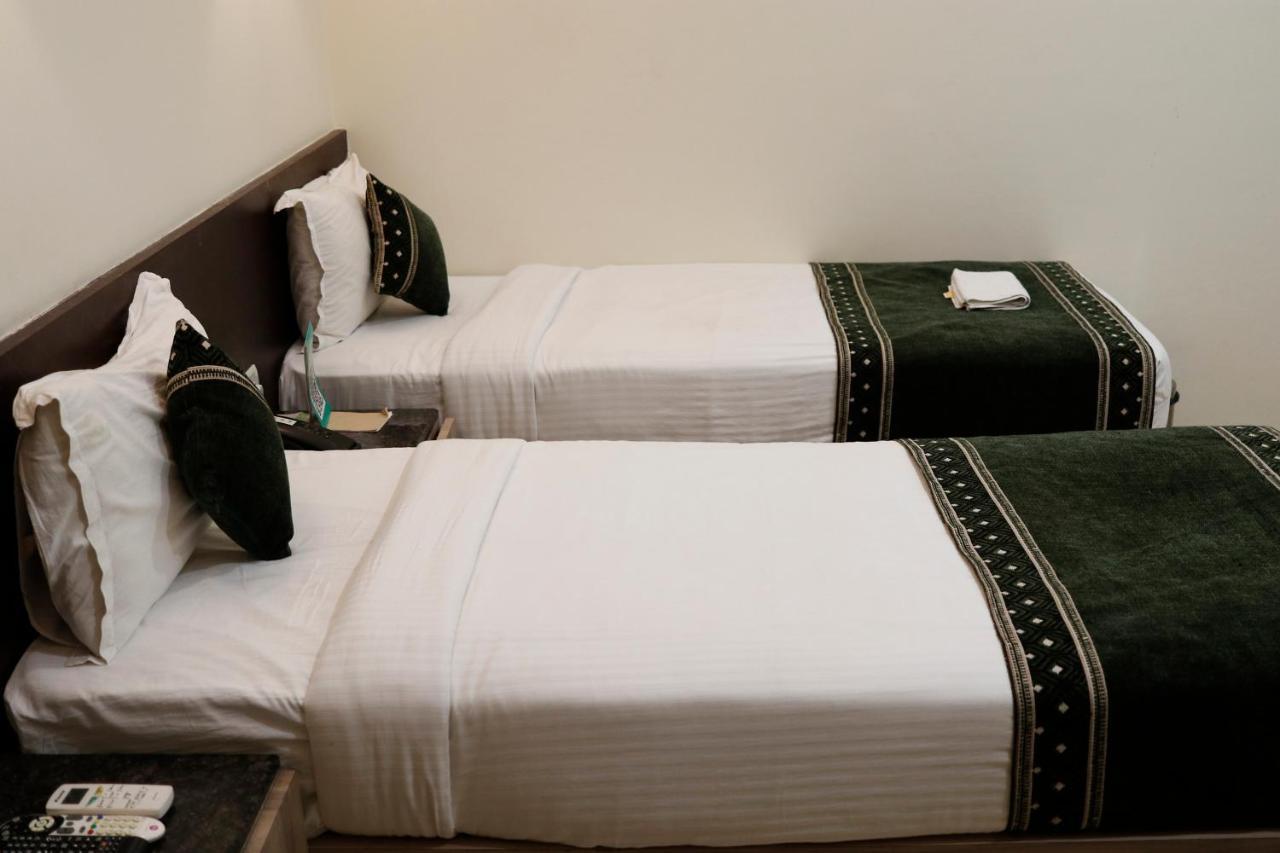 The Myriad Hotel Бхияндар Екстер'єр фото